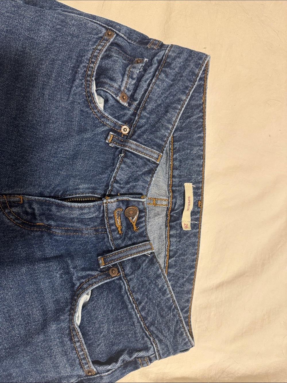 Levi's High-Rise Jeans in Medium Blue Denim